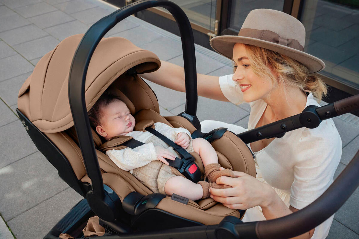 BABYSCHALE Baby-Safe Pro  - Cognac, Basics, Kunststoff/Textil (44/62,5/65,5cm) - Britax Römer