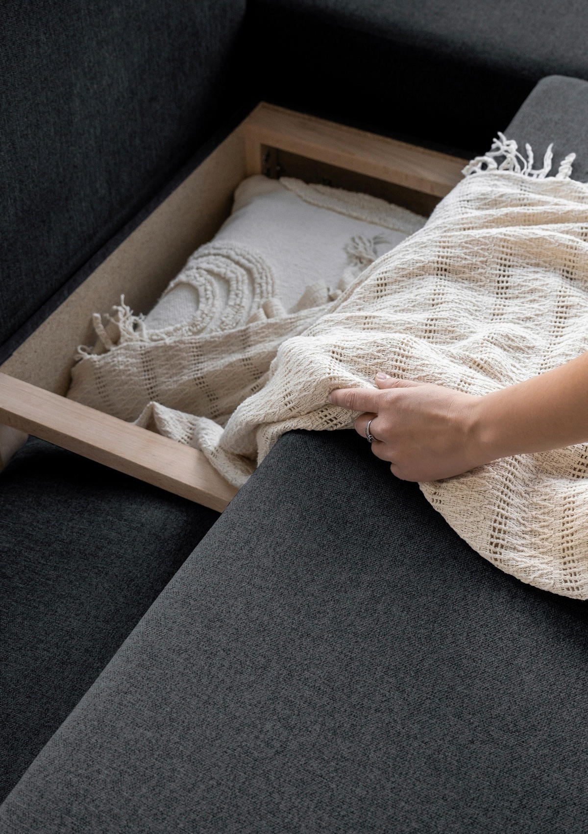 ECKSOFA in Chenille Dunkelgrau  242/202 cm  - Dunkelgrau/Naturfarben, Holz/Textil (242/202cm) - MID.YOU