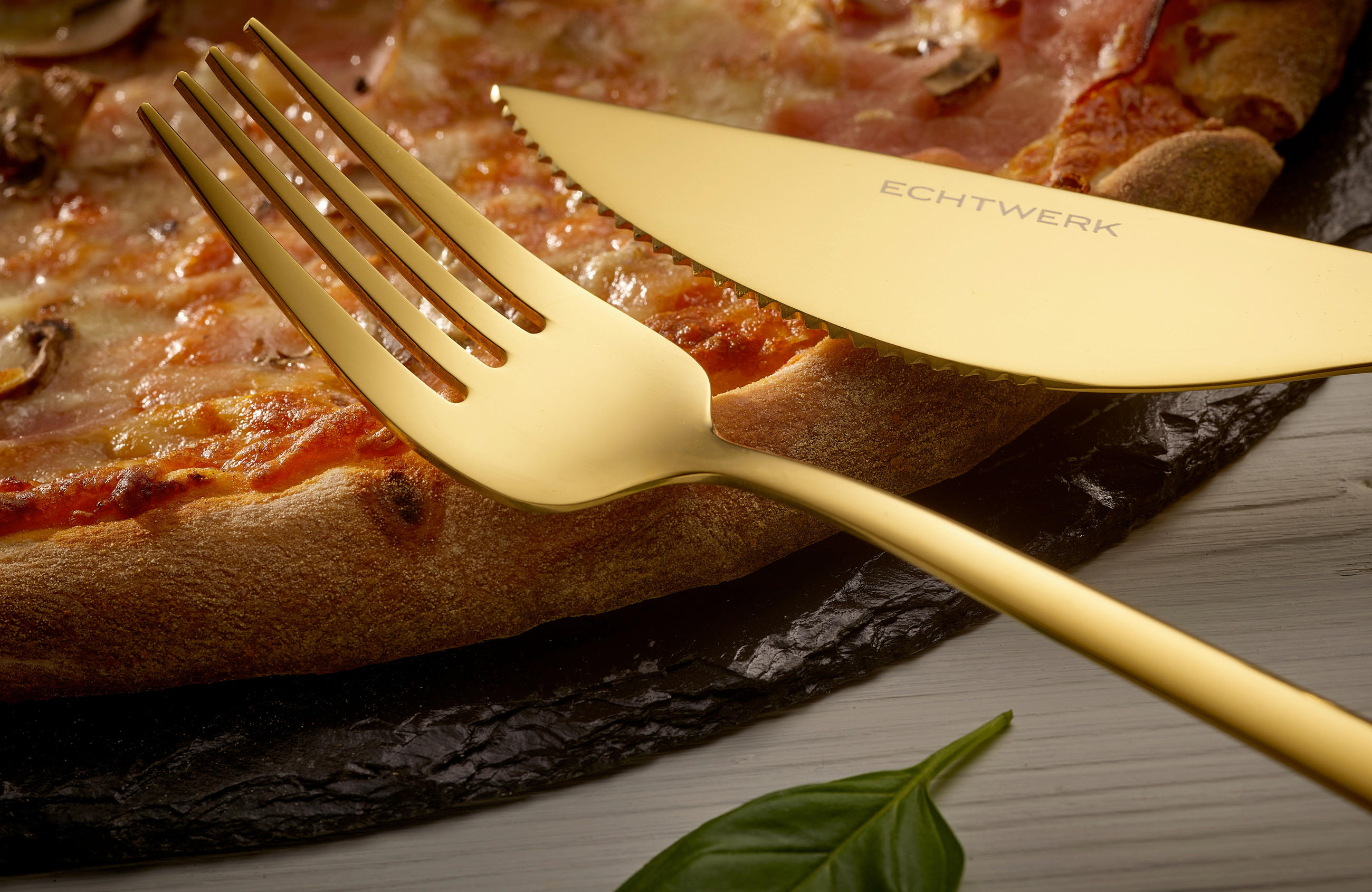 PIZZABESTICK   - guldfärgad, Basics, metall (23cm) - Echtwerk