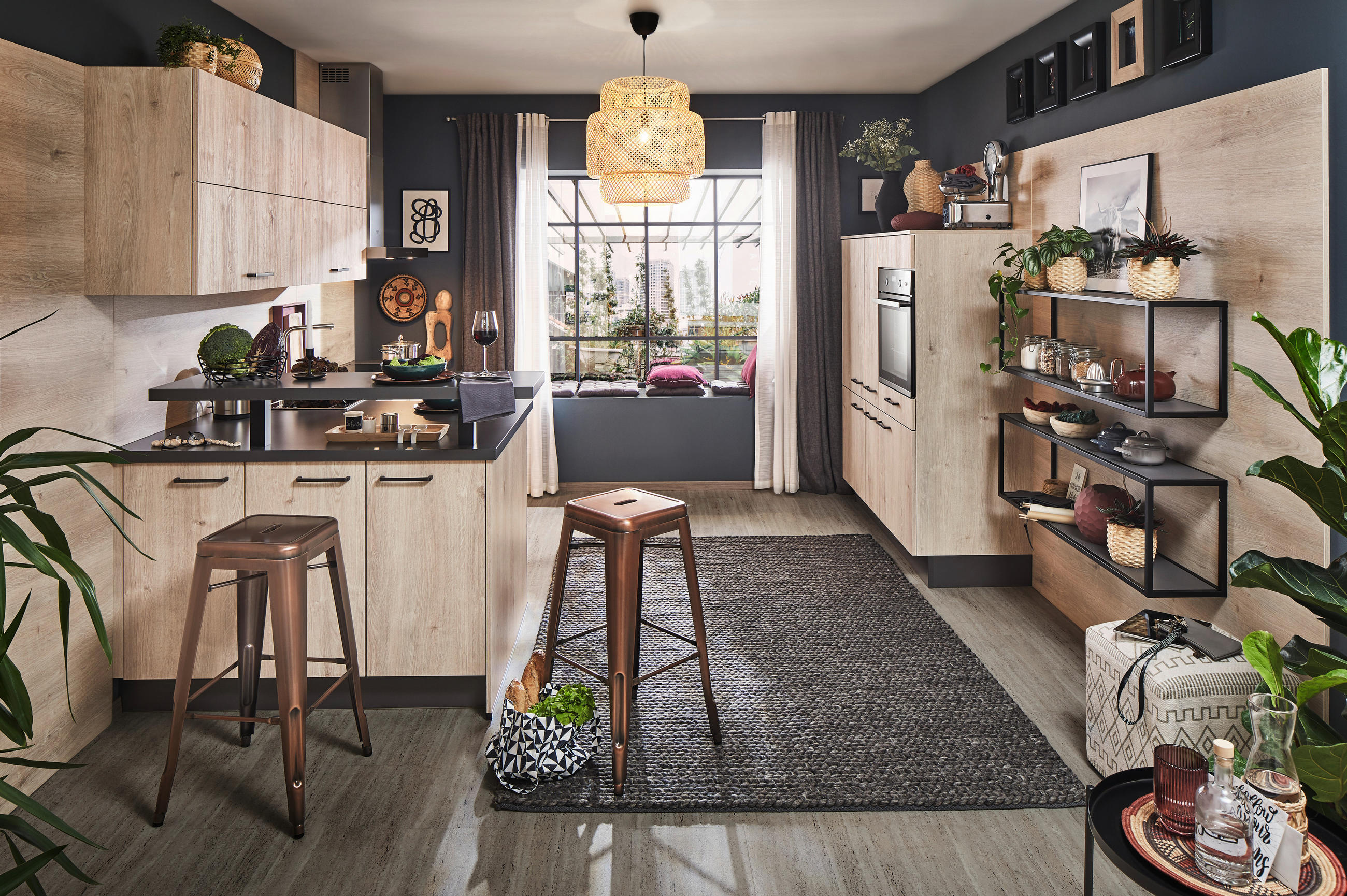 INBYGGNADSKÖK   - ekfärgad, Design, trämaterial - Celina