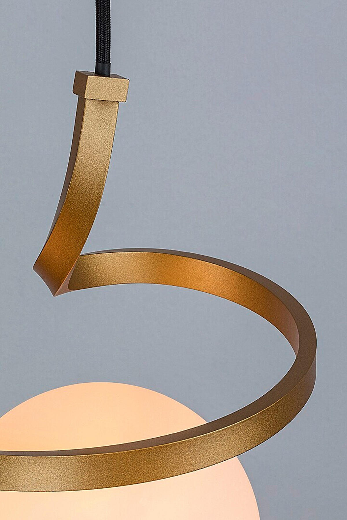 VISEČA SVETILKA  Sarabi      15/150 cm      E27 - zlate barve/bela, Design, kovina/steklo (15/150cm)