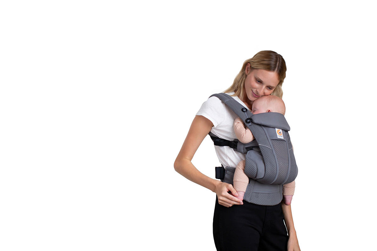 KENGUR NOSILJKA  Omni Breeze  - tamnosiva, Osnovno, tekstil (0,7kg) - Ergo Baby