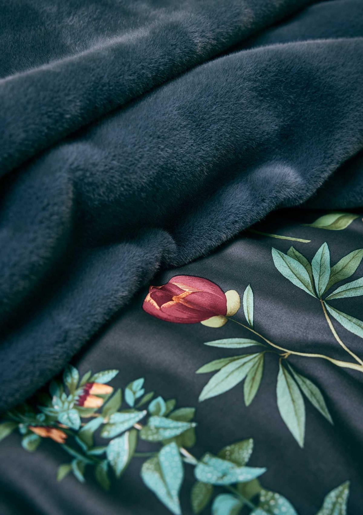 POSTELJNINA MARIGOLD 135/200 cm saten siva  - siva, Konvencionalno, tekstil (135/200cm) - Essenza