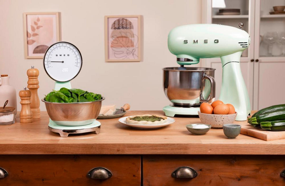 ELEKTRISCHE KÜCHENWAAGE 50's Style  - Pastellgrün, Trend, Kunststoff (18/31.5/25cm) - SMEG