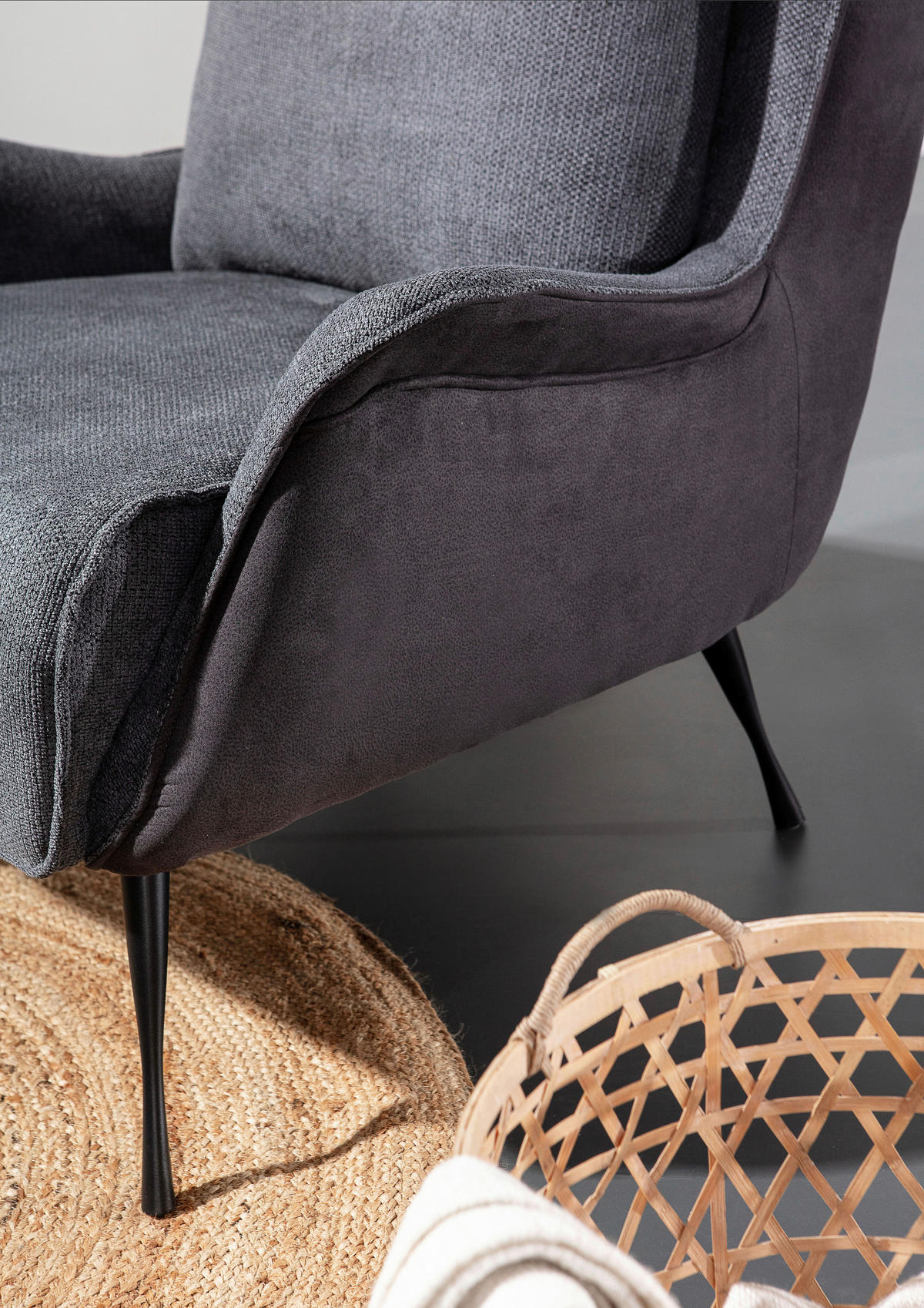 ÖRONLAPPSFÅTÖLJ i flatväv grå, mörkgrå  - mörkgrå/svart, Design, metall/textil (83/106/89cm)
