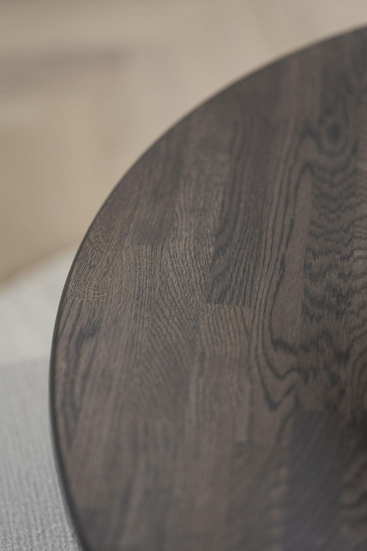 MATBORD mörkbrun oval  utdragbar, finns i olika storlekar, finns i olika trädekorer  - mörkbrun, Design, trä (170/105/74cm) - Rowico