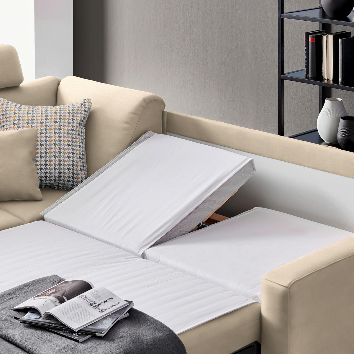 ECKSOFA in Chenille Creme  208/227 cm  - Creme/Alufarben, KONVENTIONELL, Textil/Metall (208/227cm) - Sedda