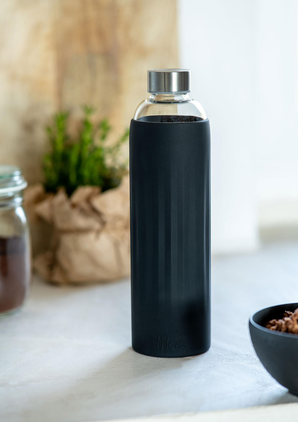 KULACS 1 l  - fekete, Basics, műanyag/Üveg (1l) - like.Villeroy & Boch