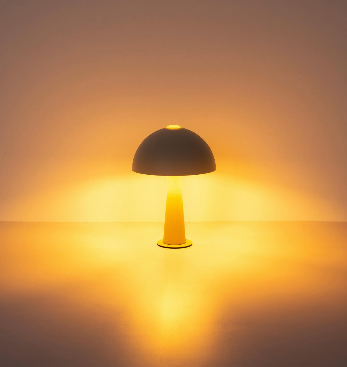 TISCHLEUCHTE Julia 20/28,5 cm  - Sandfarben/Schwarz, Design, Kunststoff/Metall (20/28,5cm) - Globo