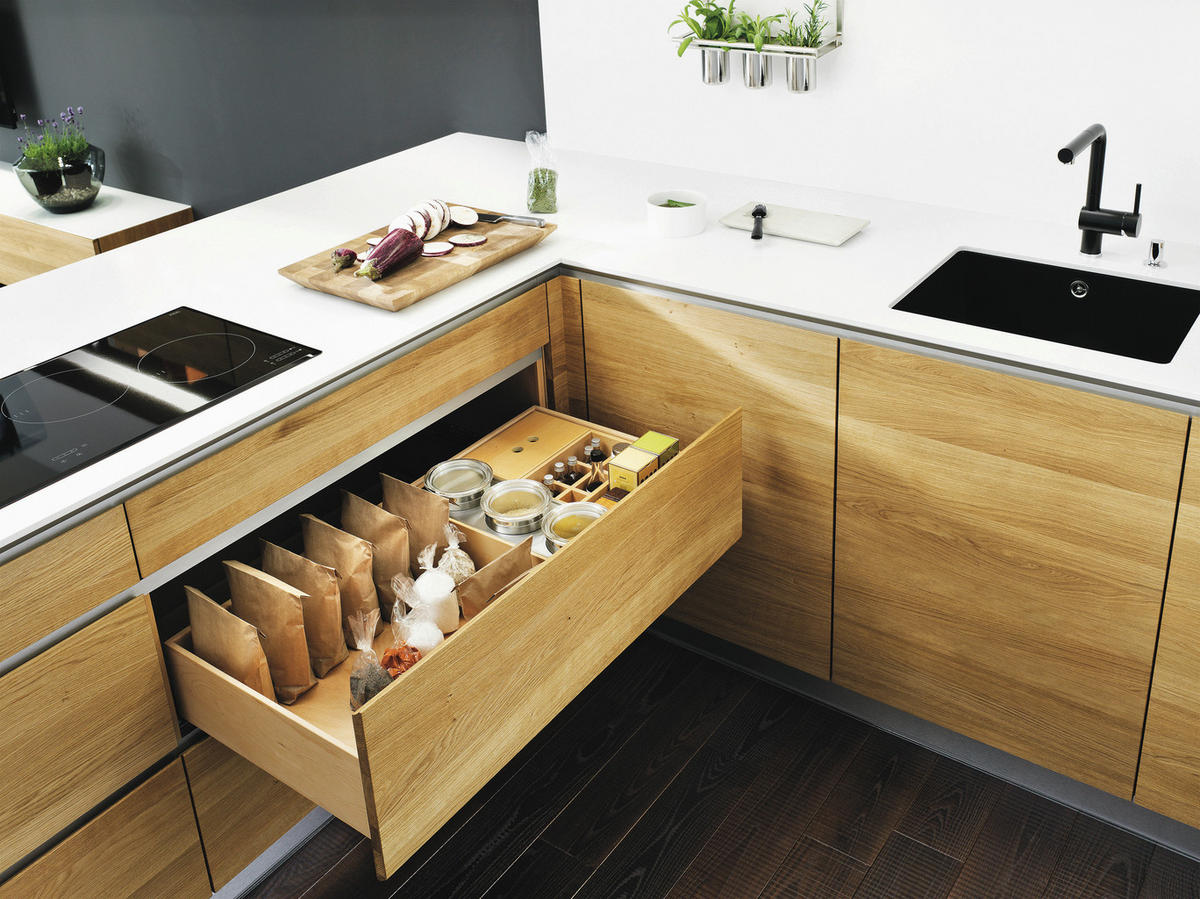 EINBAUKÜCHE VAO  - Eichefarben, Design, Holz - TEAM 7