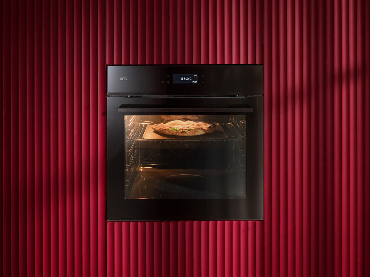 EINBAUBACKOFEN BP6150B  - Schwarz, Basics (56/59/55cm) - AEG