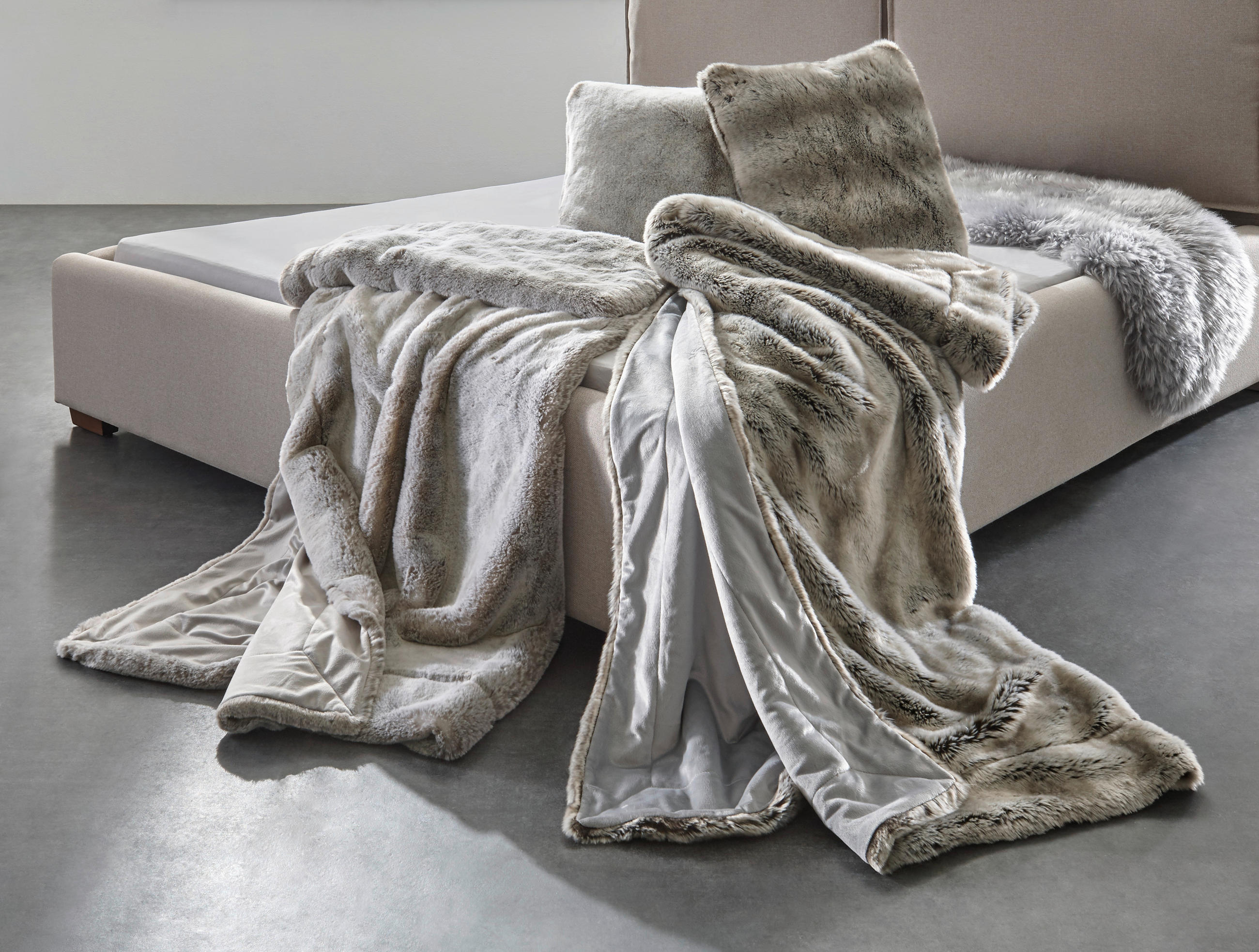 FELLDECKE SILBERFUCHS 150/200 cm  - Silberfarben, KONVENTIONELL, Textil/Fell (150/200cm) - Novel
