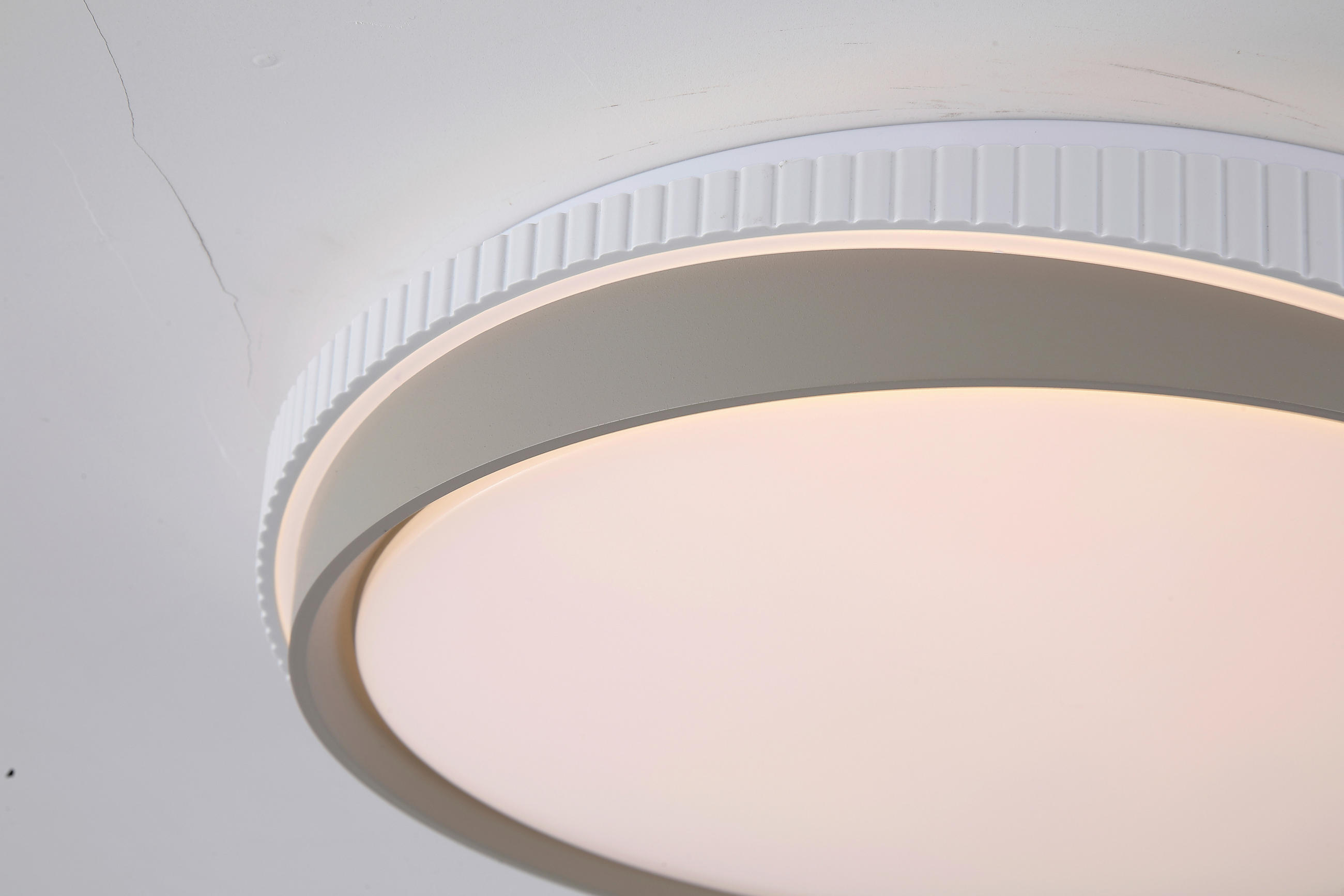 PLAFONIERĂ CU LED - alb/gri, Basics, plastic/metal (39/8,5cm)