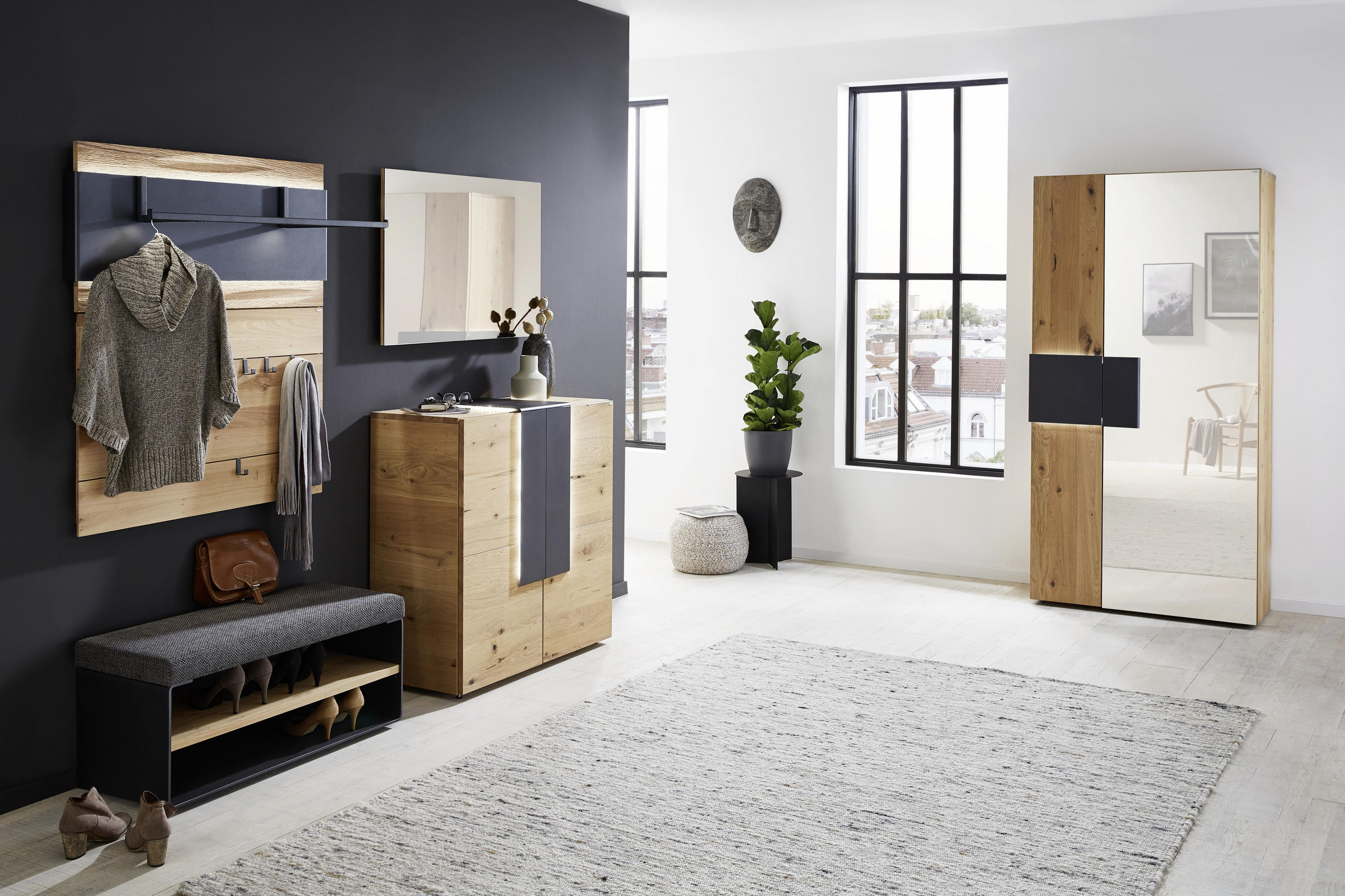 GARDEROBENSCHRANK Wildeiche furniert, massiv, mehrschichtige Massivholzplatte (Tischlerplatte) Anthrazit, Eichefarben - Eichefarben/Anthrazit, Natur, Glas/Holz (97,2/194/43,5cm) - Voglauer