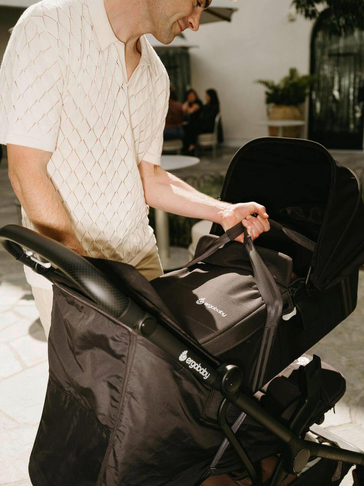 KOŠARA ZA SPAVANJE  METRO 3   - crna, Basics (77/36/57cm) - Ergobaby