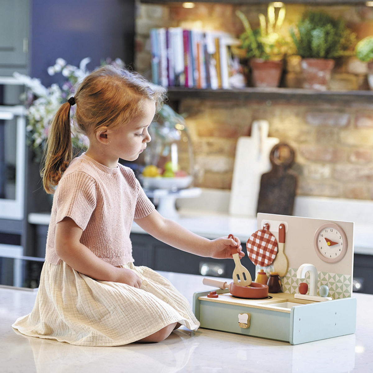 KINDERKÜCHE - Hellbraun/Rosa, Trend, Holz (31/10/28cm)