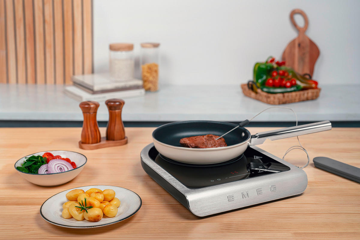 KOCHPLATTE - Schwarz, Trend, Kunststoff (31.5/5.4/41.2cm) - SMEG