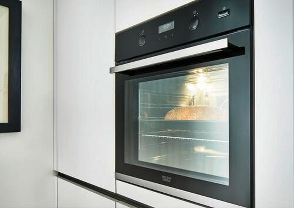 EINBAUKÜCHE   - Weiss, Design, Holzwerkstoff - Dieter Knoll