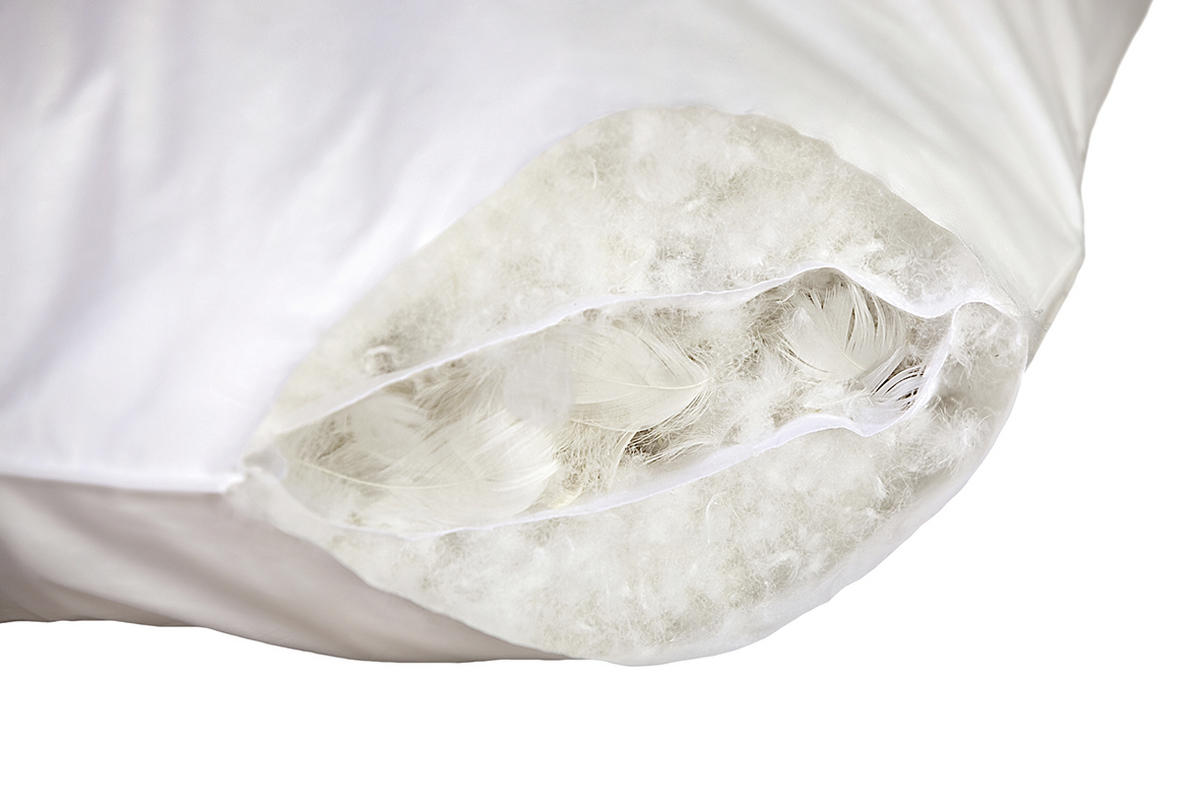 3-KOMOROVÝ VANKÚŠ, 70/90 cm - biela, Basics, textil (70/90cm) - Hefel Textil