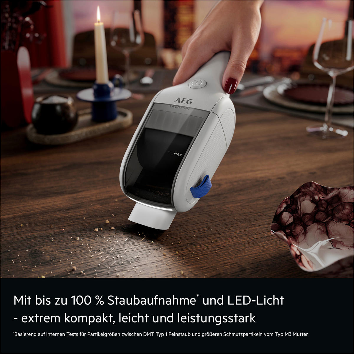AKKU-HANDSTAUBSAUGER  - Weiß, Basics, Kunststoff (29,4/8,9/6,9cm) - AEG
