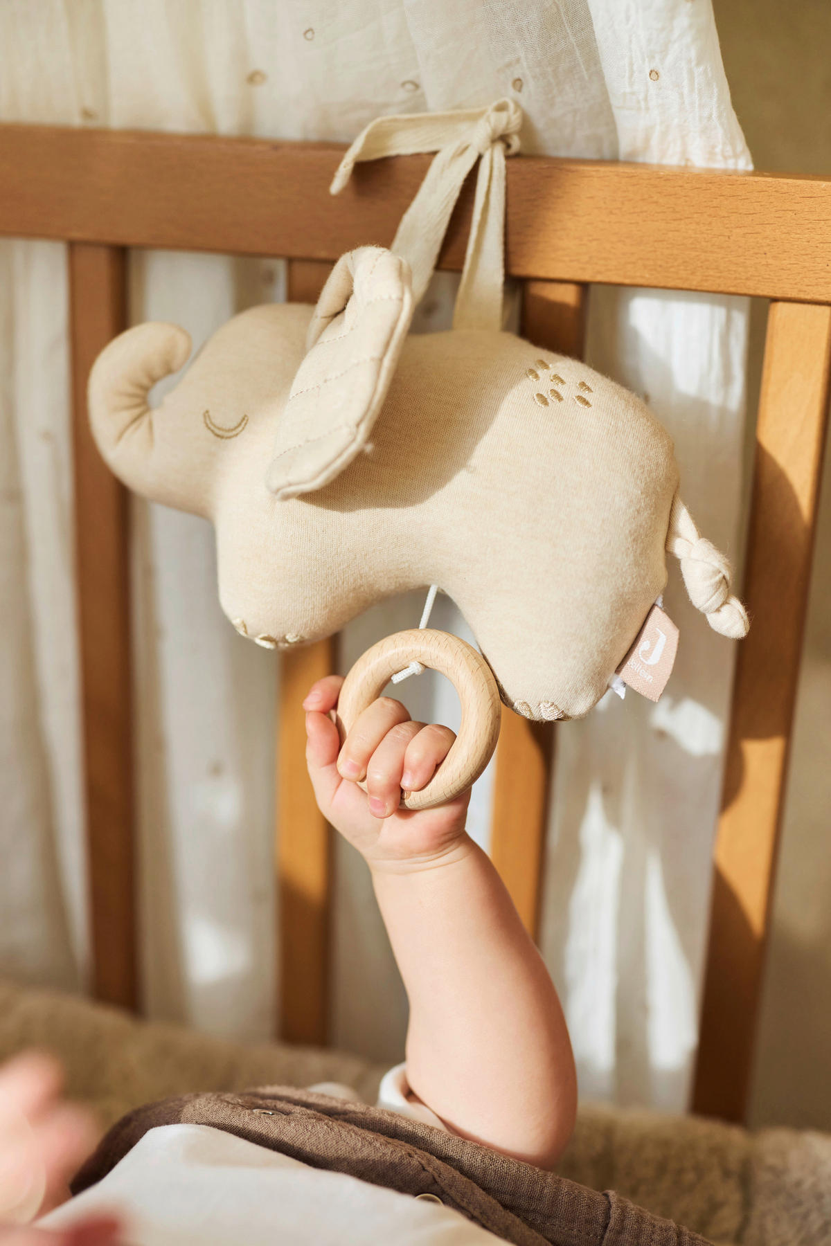 GLAZBENA IGRAČKA  Elephant Tales  - višebojno, Basics, tekstil (22/5/12cm) - JOLLEIN