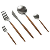 SET DE TACÂMURI 30 piese   - culoare inox/culoare lemn acacia, Design, metal - Novel