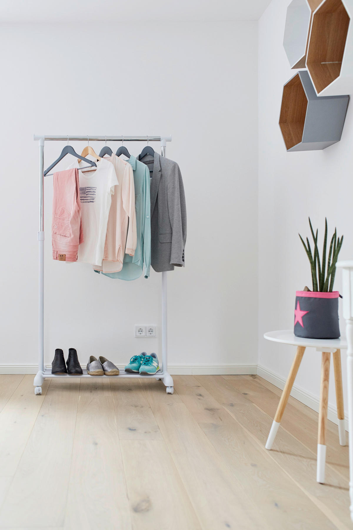 KLEIDERSTÄNDER in Weiß   - Weiß, Basics, Kunststoff/Metall (84/44/101-165cm) - Store It