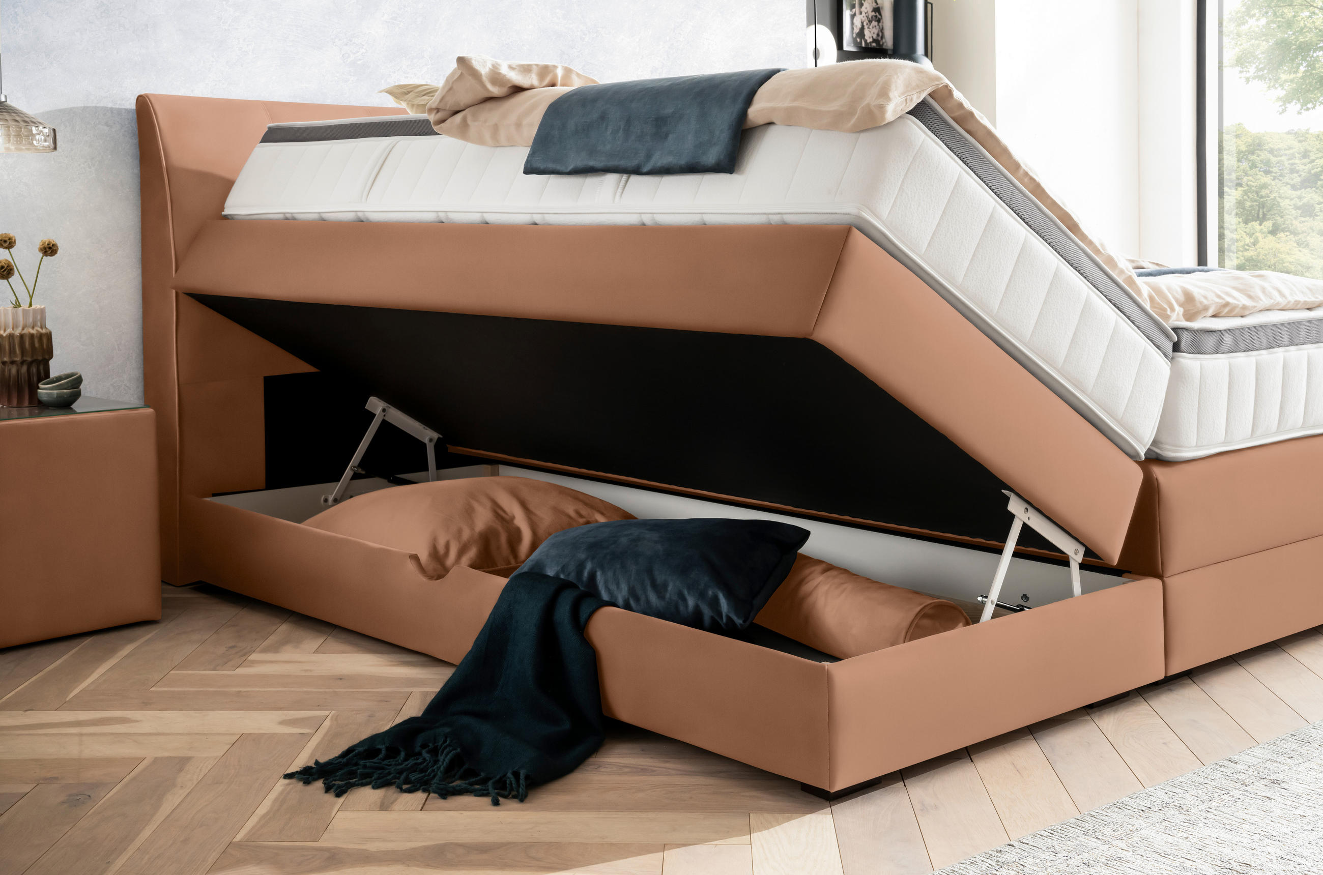 Thumbnail - Novel Boxspringbett, Cognac, Textil, Wenge, H2, 7-Zonen, Höhe ca. 27 cm, 200x200 cm, Bettkasten, Federkernmatratze, Schl...