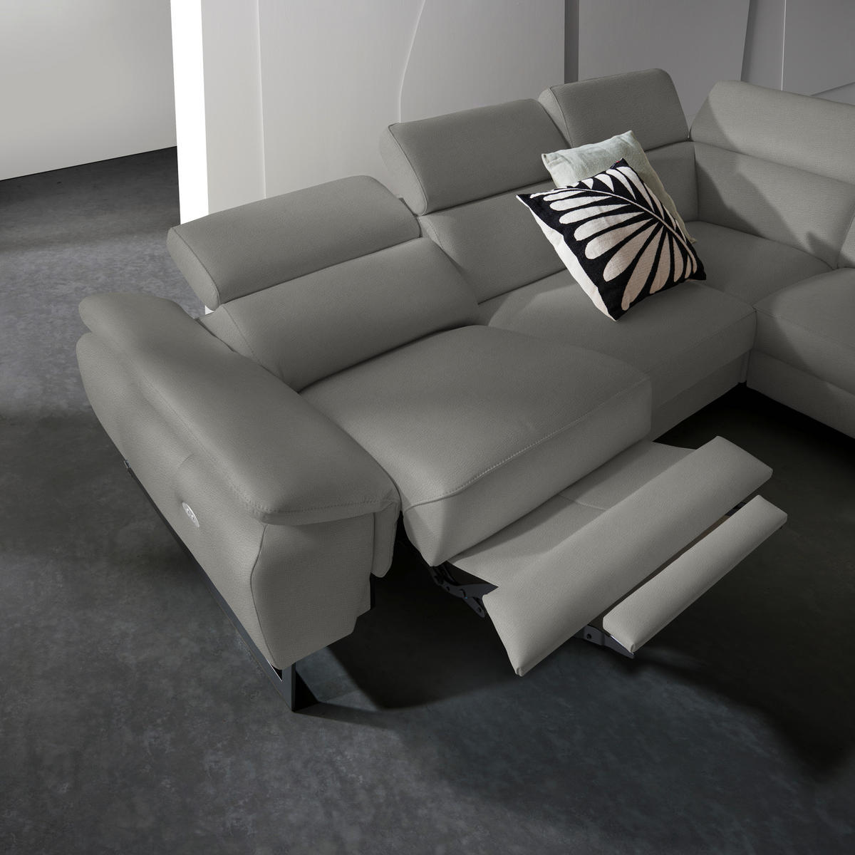 ROHOVÁ SEDAČKA, kůže, šedá - šedá/černá, Design, kov/kůže (225/281cm) - Celina Home