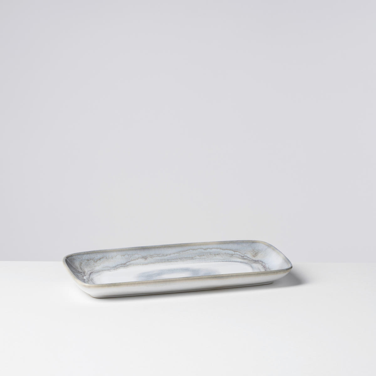 PLATTE TIEFER SEE  - Grauweiß, Basics, Keramik (28/2,5/11,5cm) - Gipfelstück