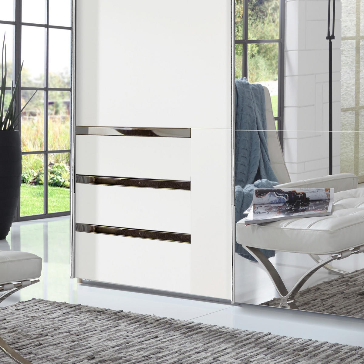SCHWEBETÜRENSCHRANK in Weiss  - Chromfarben/Weiss, Modern, Glas/Holzwerkstoff (250/216/65cm) - MID.YOU