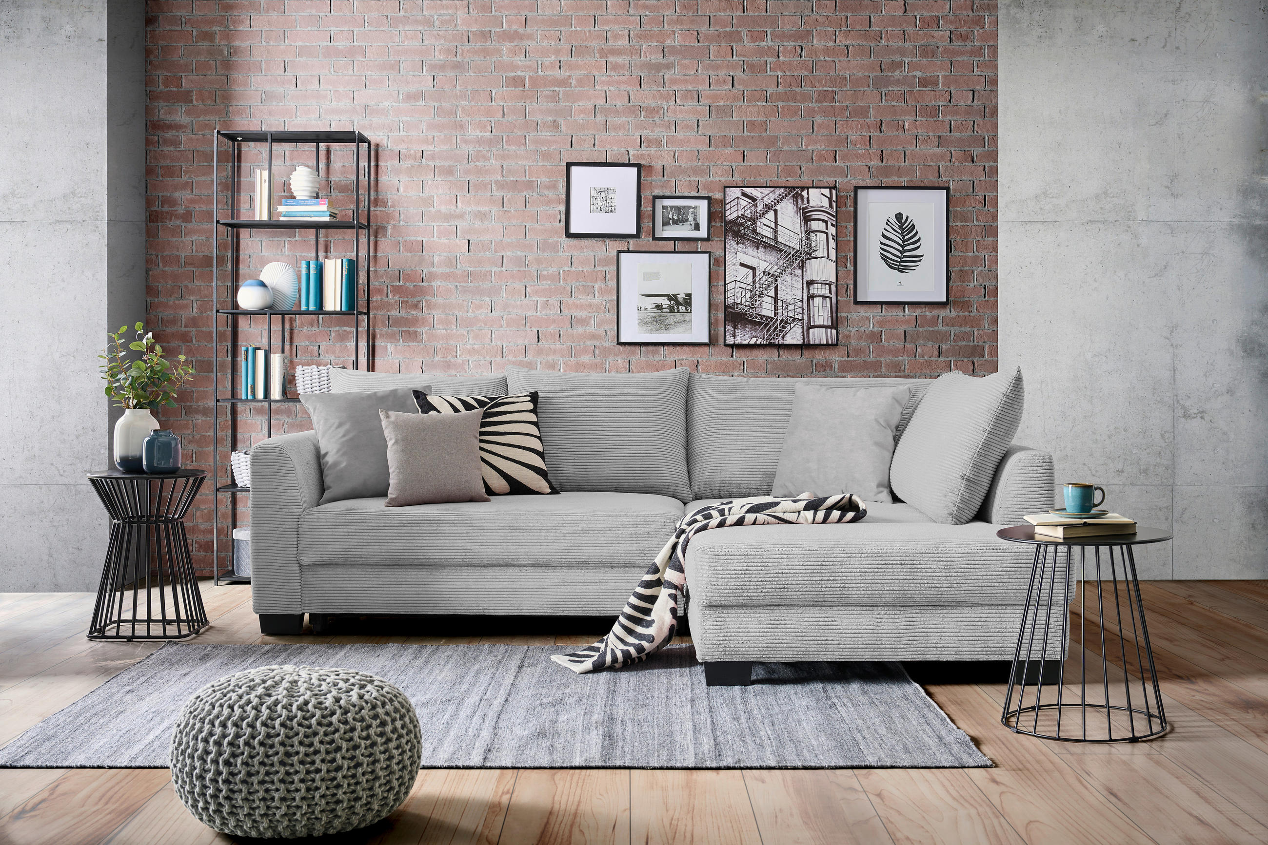 ECKSOFA in Cord Hellgrau  - Hellgrau/Schwarz, KONVENTIONELL, Holz/Textil (267/181cm) - Carryhome