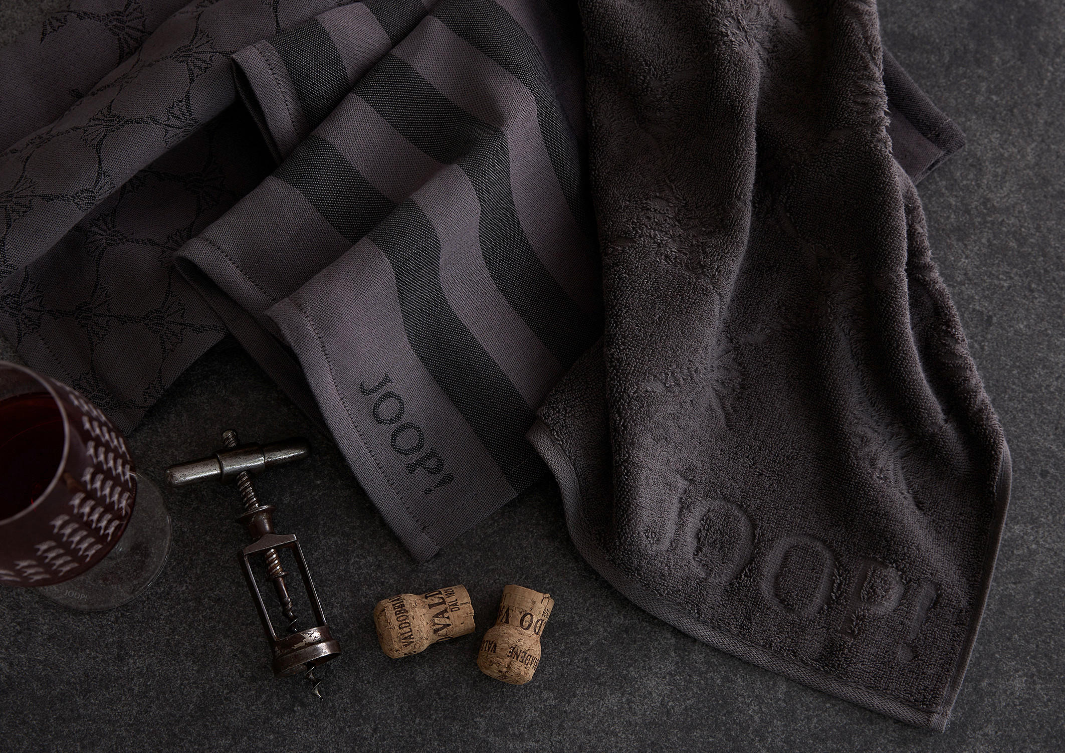 KUCHYŇSKÝ RUČNÍK  - tmavě šedá, Basics, textil (50/50cm) - Joop!