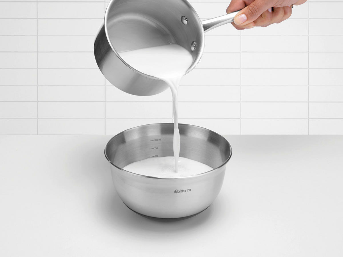 POSODA ZA MEŠANJE - Basics, kovina (17,4/9,1/17,4cm) - Brabantia