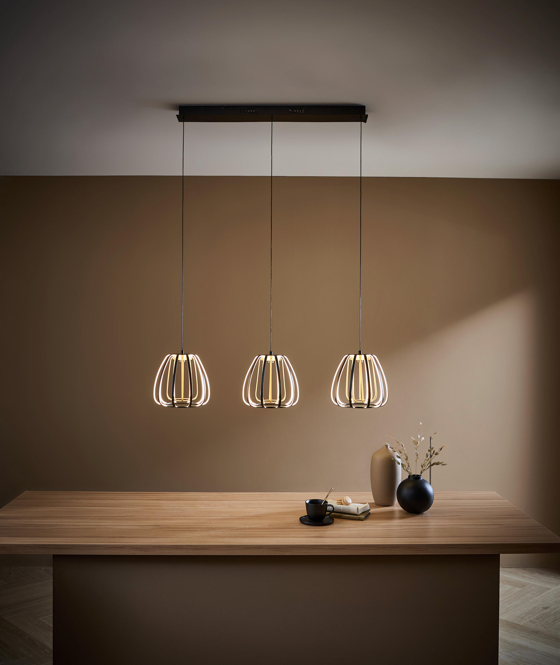 ZÁVESNÉ LED SVIETIDLO, 95/23/150 cm  - čierna/zlatá, Design, kov/plast (95/23/150cm) - Novel