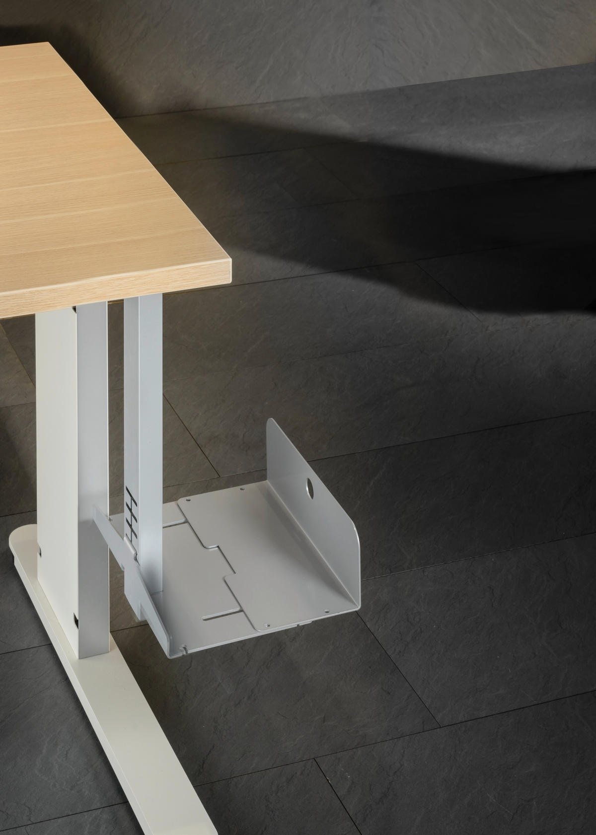 PC-HALTERUNG Metall Alufarben  - Alufarben, Design, Metall (30/38-44/15-25cm) - Moderano