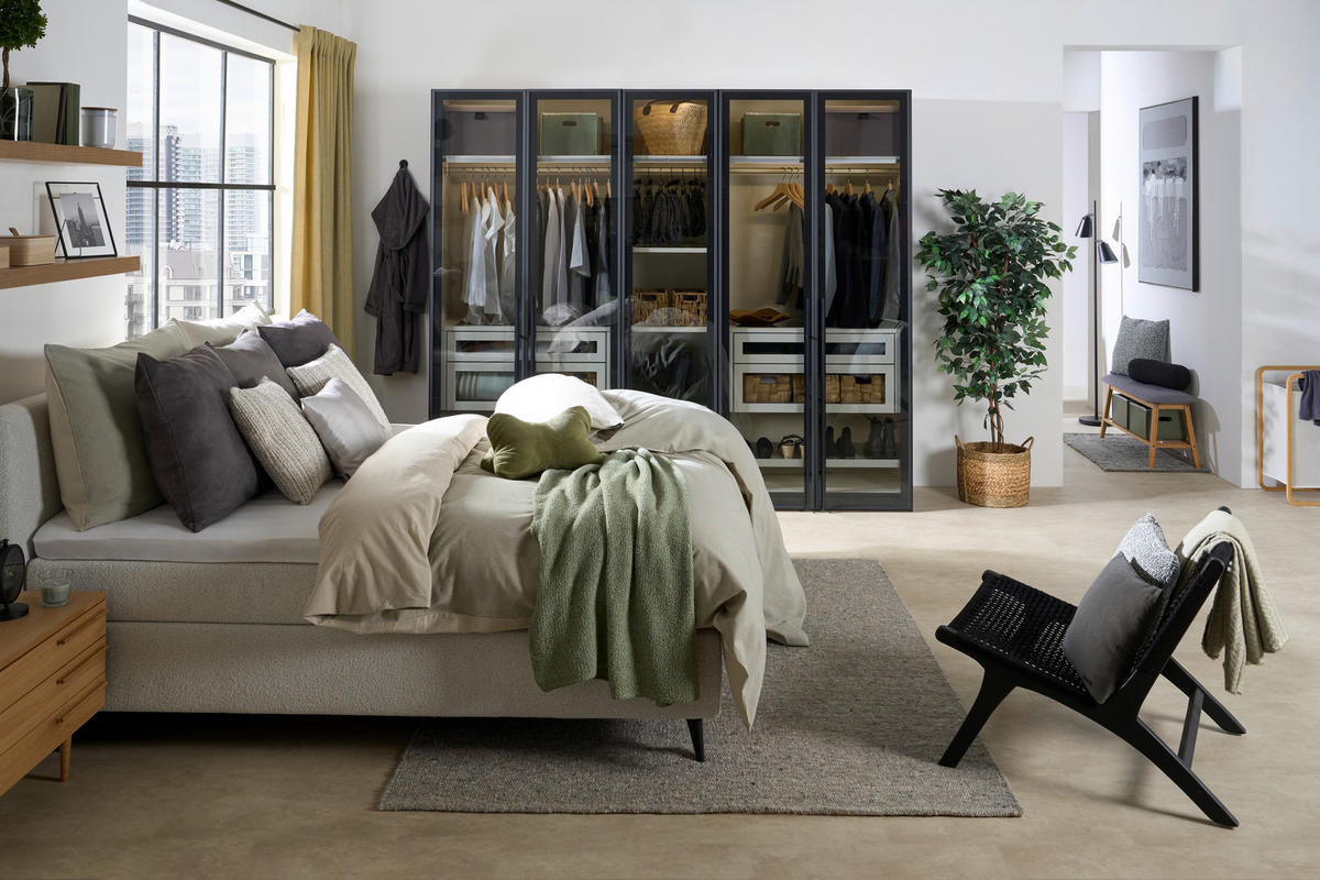 DREHTÜRENSCHRANK 253/220/59 cm,  in Schwarz, 5-türig  - Silberfarben/Schwarz, Design, Glas/Holzwerkstoff (253/220/59cm) - Jutzler