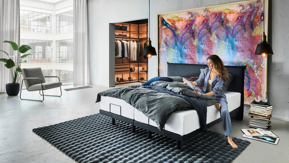 BOXBETT 180/200 cm,  in Graphitfarben, gepolstertes Kopfteil, Beleuchtung, Soundsystem, motorische Verstellbarkeit, Fernbedienung, Matratzen, Befestigungsmaterial, Unterbodenbeleuchtung, H3 = fest  - Schwarz/Graphitfarben, Design, Textil/Metall (180/200cm) - Chameo