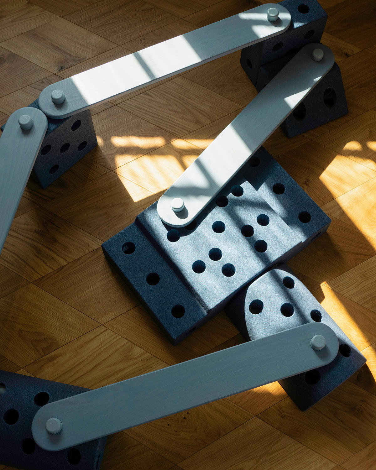 KONSTRUKCIJSKA IGRAČKA  MODU Balance Tracks & Beams  - Basics, drvo/plastika (70/10/1.4cm) - MODU