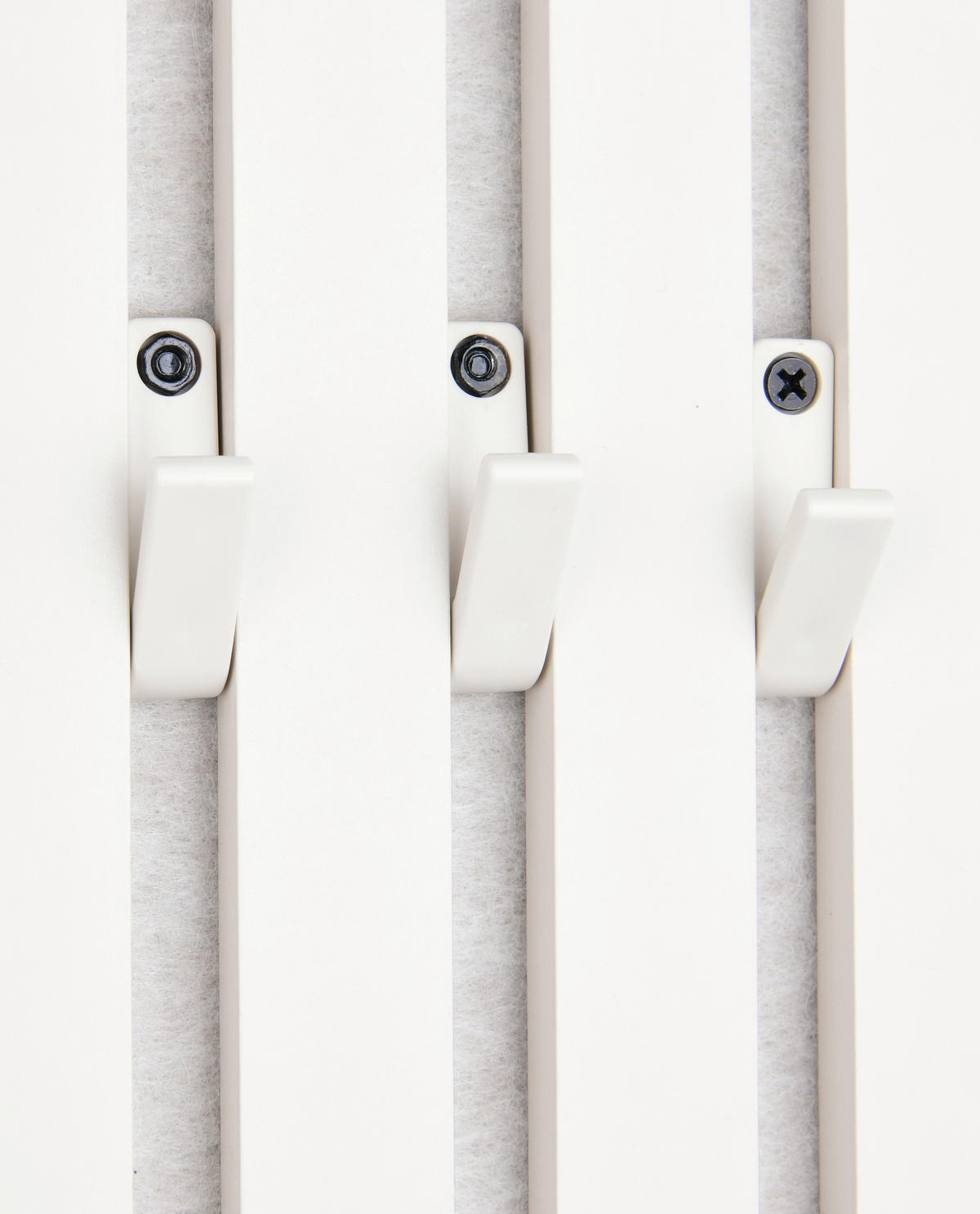 SCHLÜSSELBOARD furniert Sandfarben  - Sandfarben, MODERN, Holzwerkstoff/Textil (30,6/20/1,7cm)