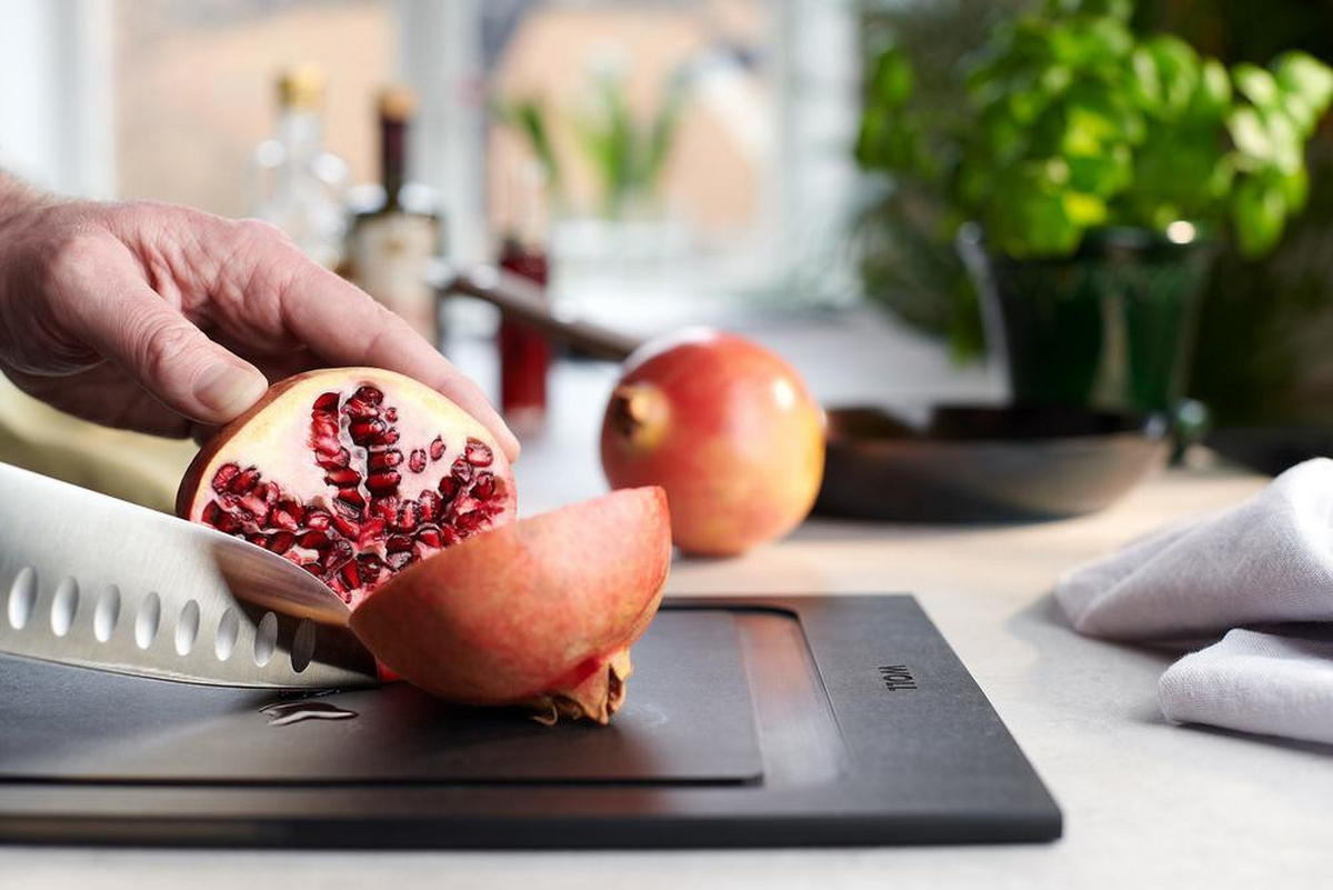 SCHNEIDEBRETT Cut & Serve  - Dunkelgrau/Anthrazit, Basics (35/25/0,7cm) - WOLL