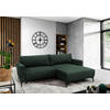 MID.YOU ECKSOFA Dunkelgrün Flachgewebe, links davon: Gardine in grün, Uhr in schwarz, rechts davon: Webteppich in grau, Regal in hellem Wohnzimmer.