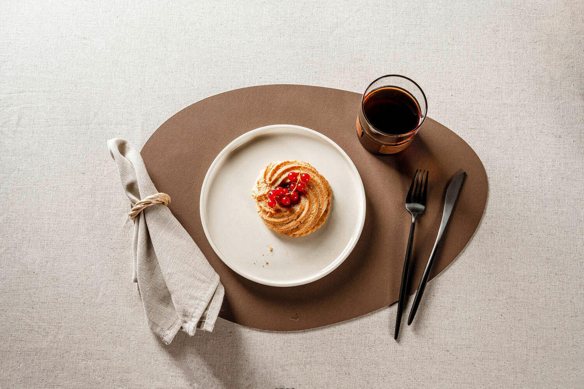 PRESTIERANIE,  - hnedá, Basics, plast (48/0,1/34cm) - Leonardo