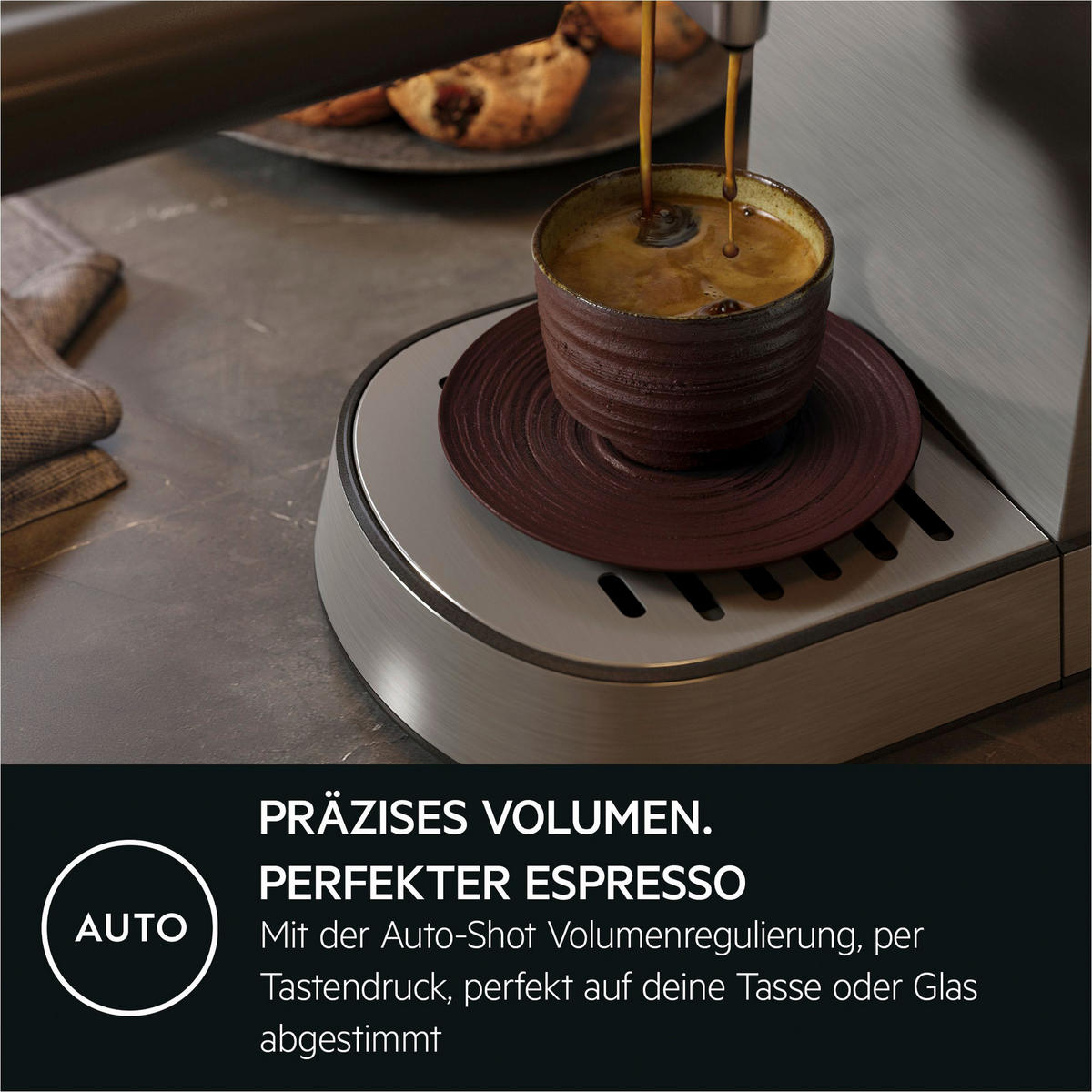 ESPRESSOMASCHINE  - Edelstahlfarben, Basics, Kunststoff/Metall (14,7/30,4/41,2cm) - AEG