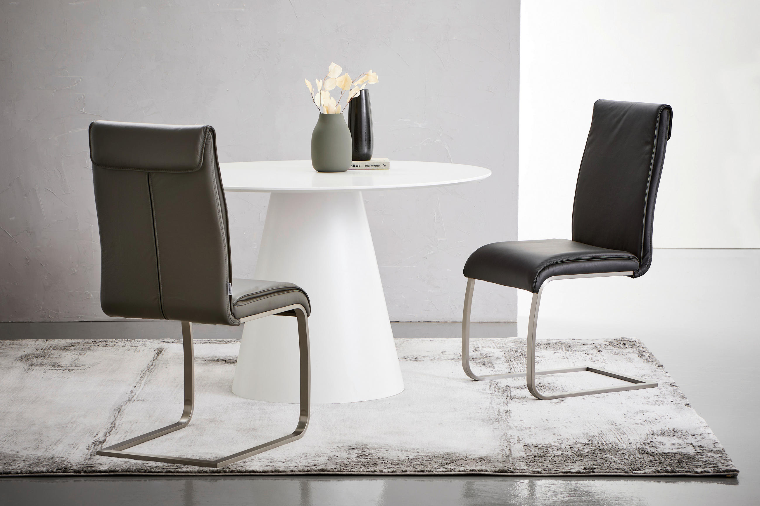 SCHWINGSTUHL  in Edelstahl Echtleder pigmentiert  - Edelstahlfarben/Schwarz, Design, Leder/Metall (46/99/62cm) - Livetastic