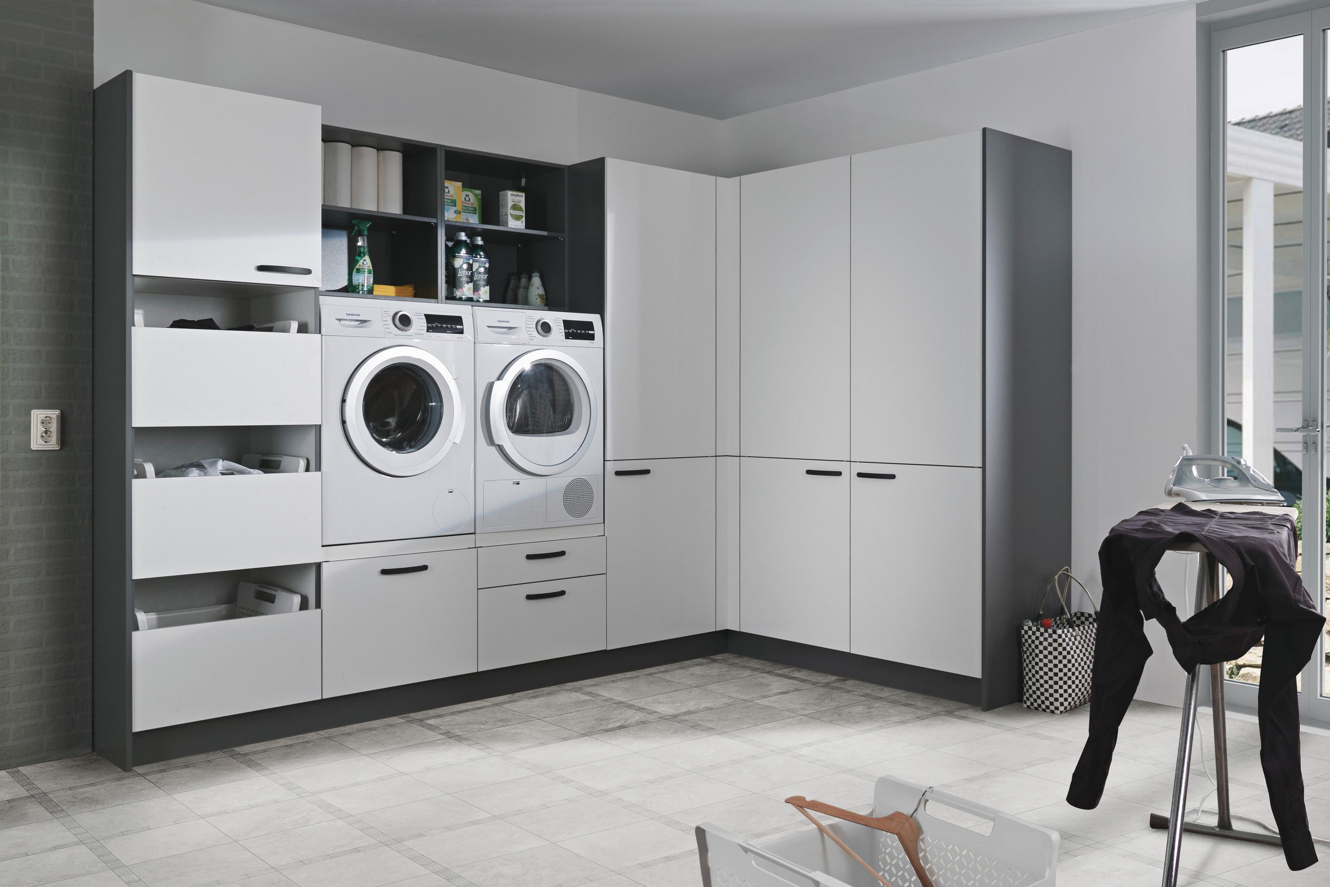 HAUSWIRTSCHAFTSRAUM - Anthrazit/Weiß, Basics (310/190cm) - Welnova