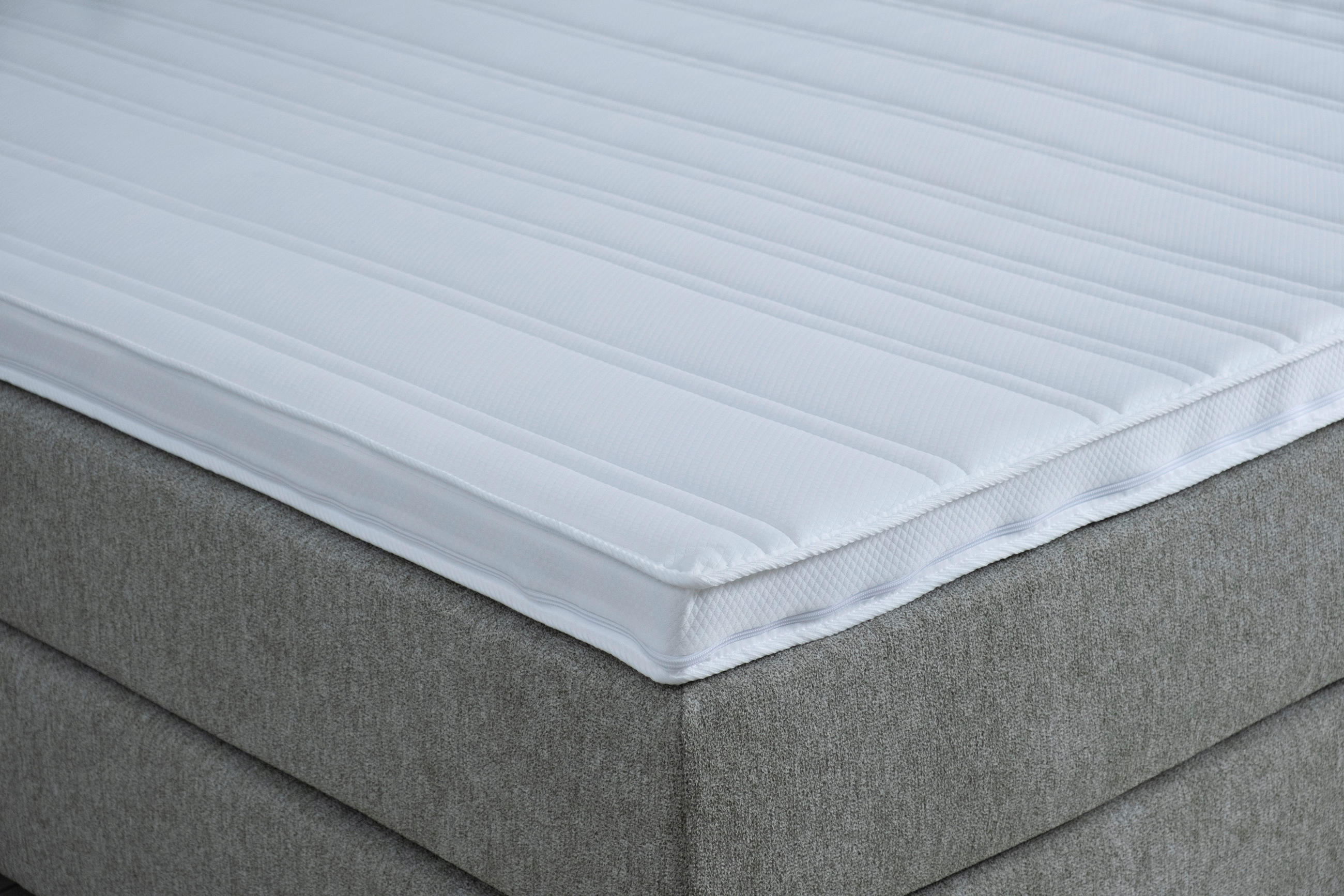 Thumbnail - home24 Boxspringbett, Taupe, Textil, H5, 5-Zonen, Höhe ca. 20 cm, 240x200 cm, Topper durchgehend, in verschiedenen Größe...