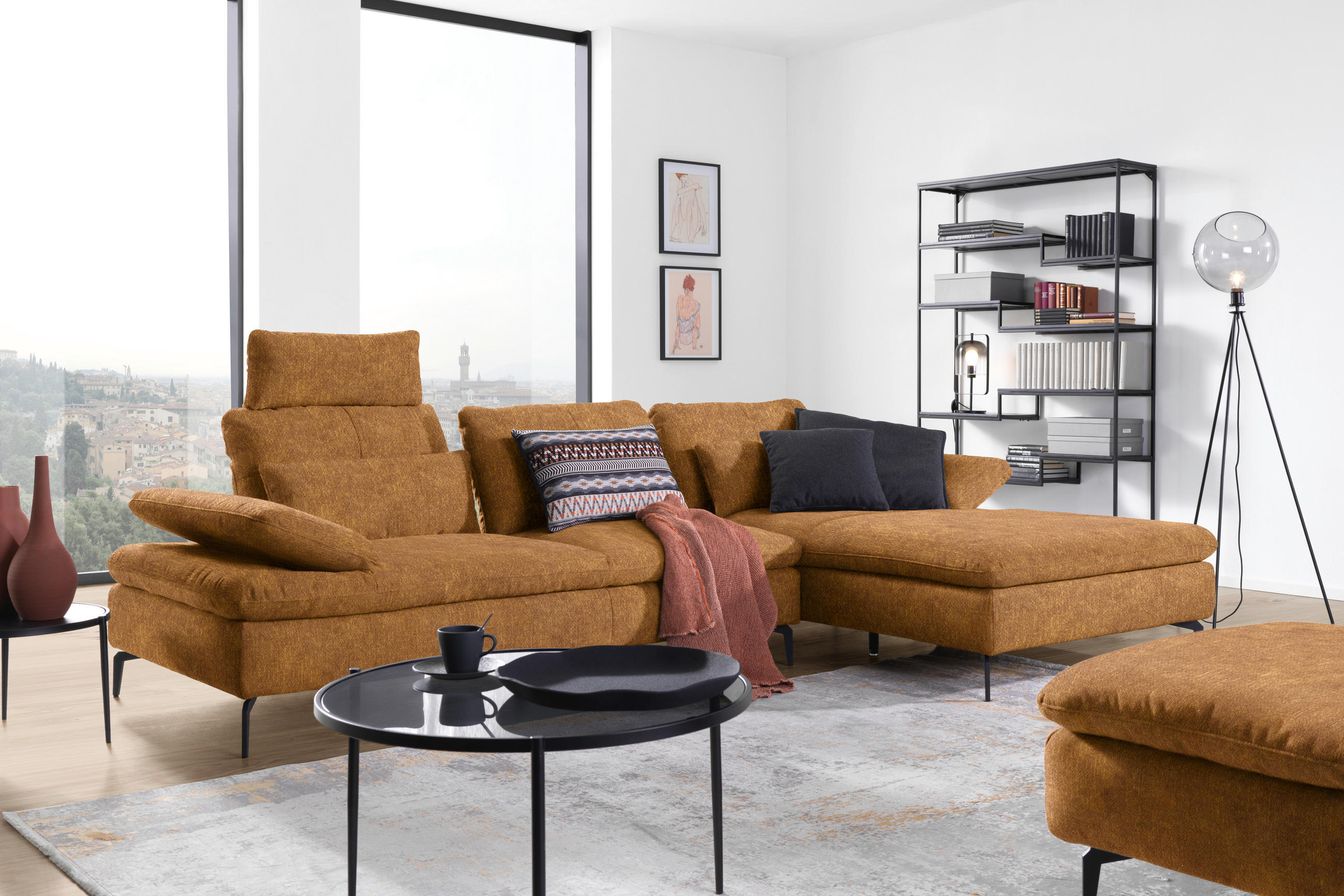 ECKSOFA in Velours Cognac  - Cognac/Schwarz, Design, Textil/Metall (301/179cm) - Chilliano