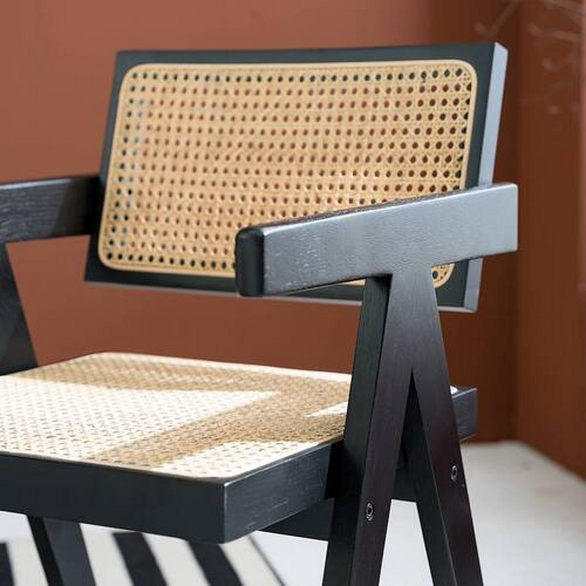 STOL MED ARMSTÖD  - svart/naturfärgad, Lifestyle, trä (51/78/53cm) - home24