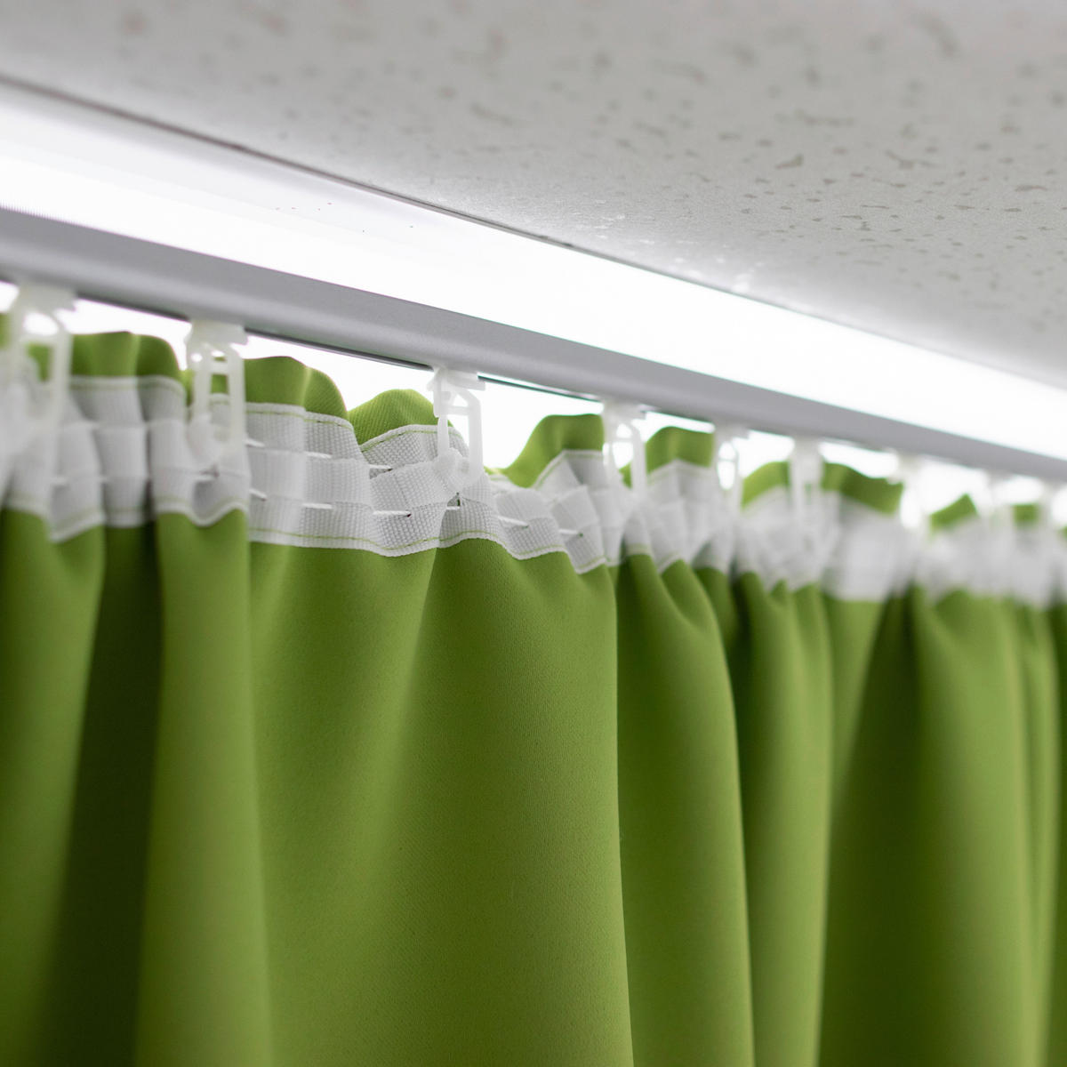 WÄRMESCHUTZVORHANG THERMOVORHANG Verdunkelung 140/245 cm   - Grasgrün, Basics, Textil (140/245cm)